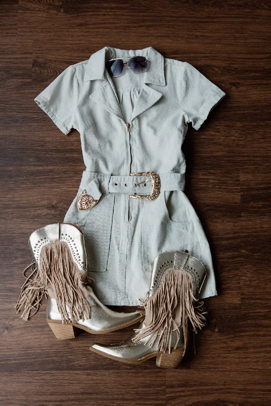 Weekend Style DENIM DAZED BELTED DRESS IN STONE
